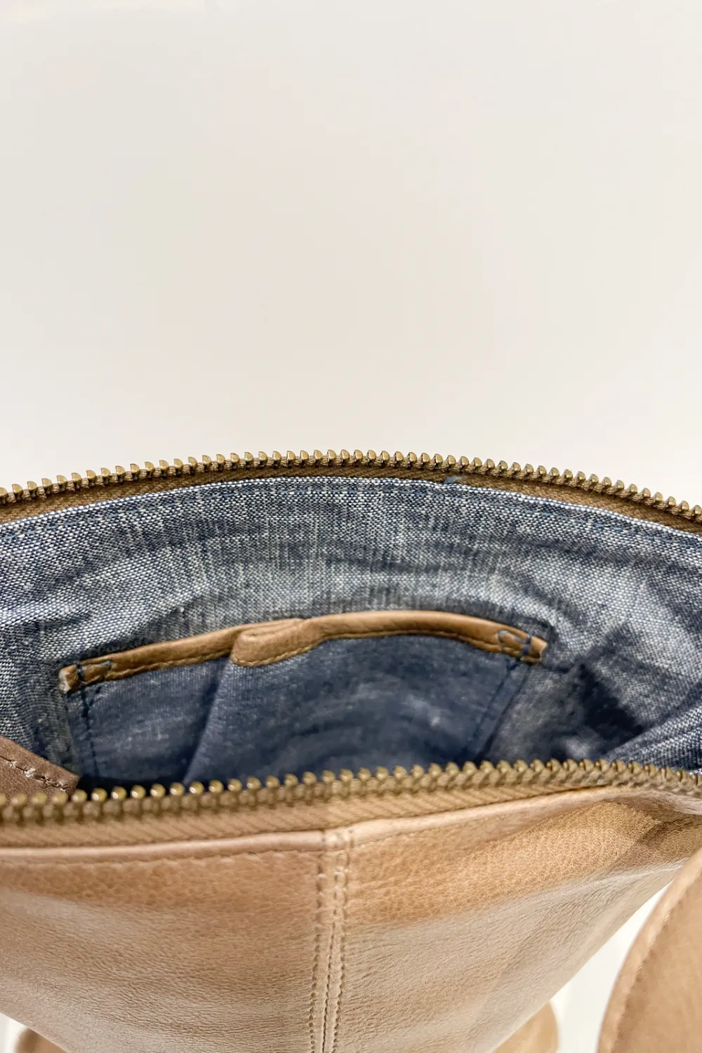 Rugged Hide Wendy Sling Bag