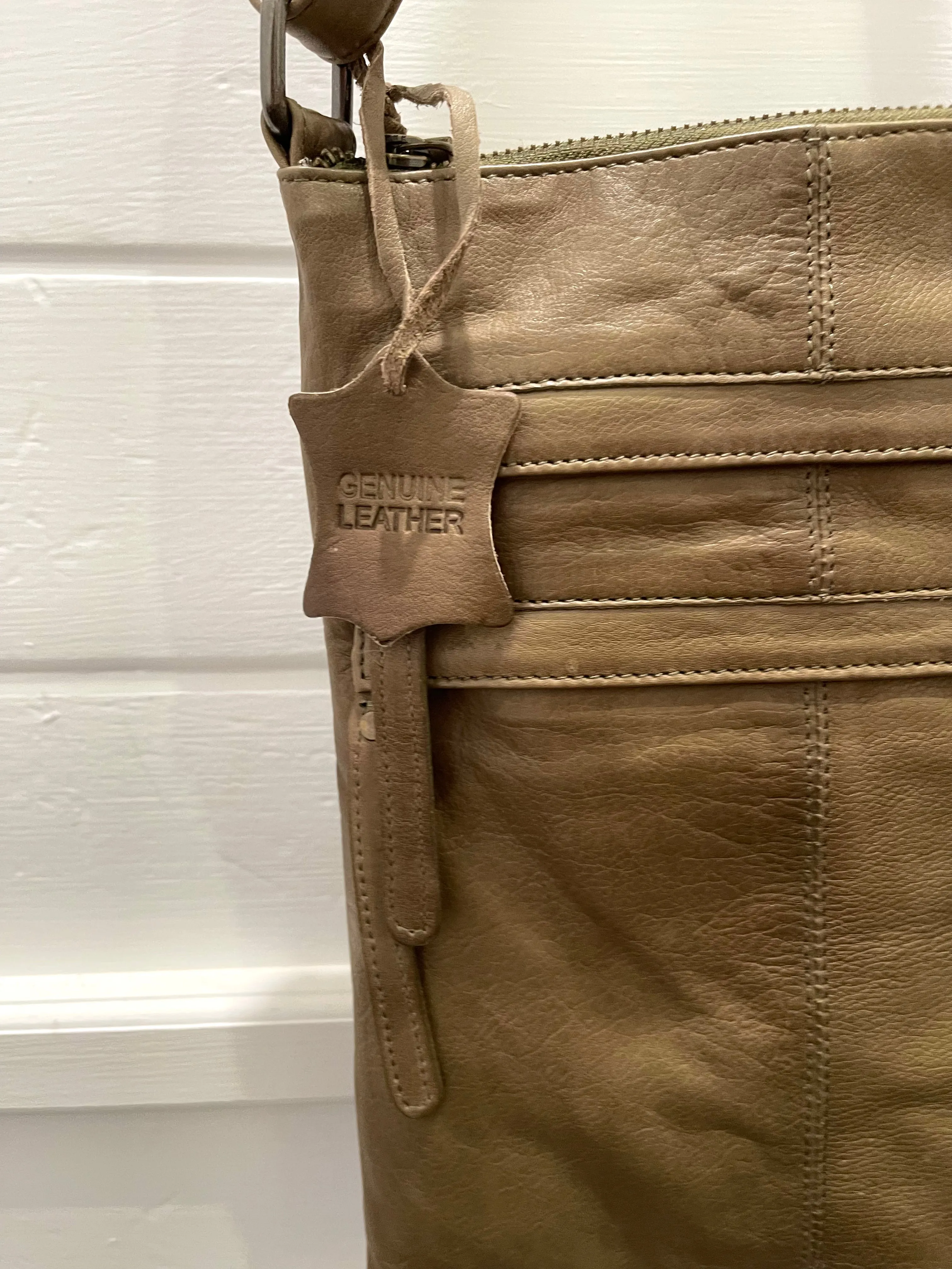 Rugged Hide Wendy Sling Bag